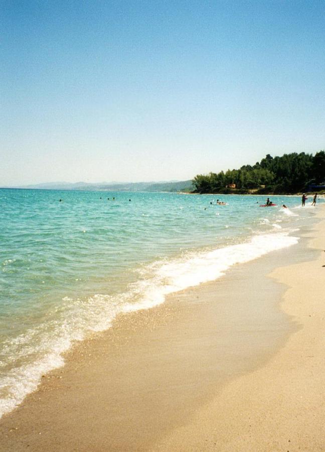 Hotel Pashos กริโอปียี ภายนอก รูปภาพ